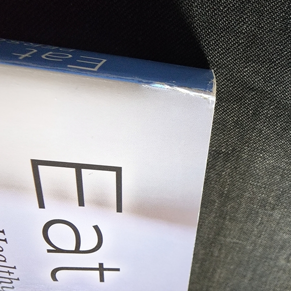 B1. Eat Right 4 Your Type book plus cookbook, Type A. - Picture 13 of 16